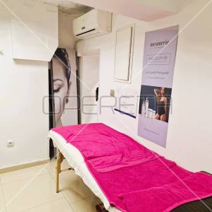 Atraktivan poslovni prostor u centru Malog Lošinja, nedaleko od mora