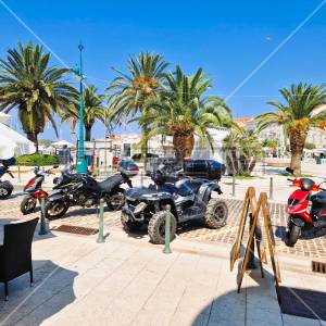 Atraktivan poslovni prostor u centru Malog Lošinja, nedaleko od mora