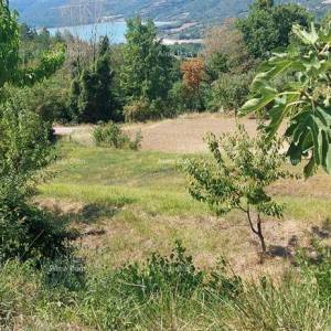 Atraktivno građevinsko zemljište - pogled na jezero Butoniga
