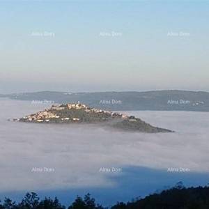 Atraktivno građevinsko zemljište - pogled na jezero Butoniga