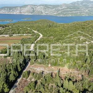 Atraktivno poljoprivredno zemljište 9400m2, nedaleko od mora, Pupnat, Korčula