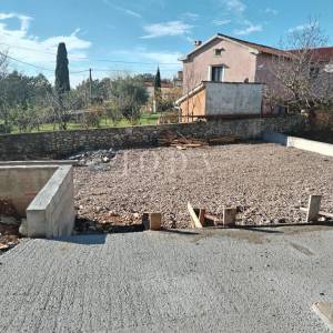 Barban, okolica, dvije kuće za adaptaciju sa bazenom
