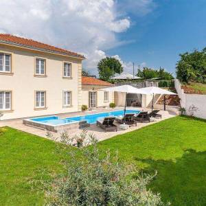 Barban, okolica, Villa na mirnoj lokaciji sa bazenom