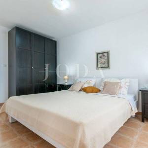 Barban, okolica, Villa na mirnoj lokaciji sa bazenom