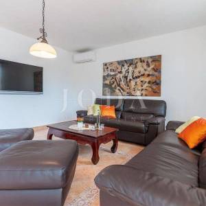 Barban, okolica, Villa na mirnoj lokaciji sa bazenom