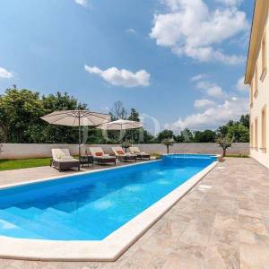 Barban, okolica, Villa na mirnoj lokaciji sa bazenom