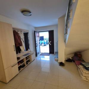 BIOGRAD, SVETI FILIP I JAKOV - Kvalitetna prostrana kuća