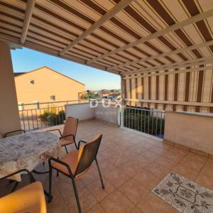 BIOGRAD, SVETI FILIP I JAKOV - Kvalitetna prostrana kuća