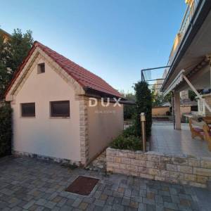 BIOGRAD, SVETI FILIP I JAKOV - Kvalitetna prostrana kuća