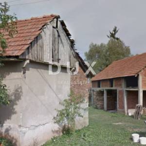 BISTRA, BUKOVJE BISTRANSKO - Zemljište sa starinom i pomoćnom zgradom!