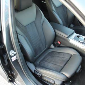 BMW seija 3 320d xDrive AUTOMATIK M-paket *LED, NAVIGACIJA, KAMERA*