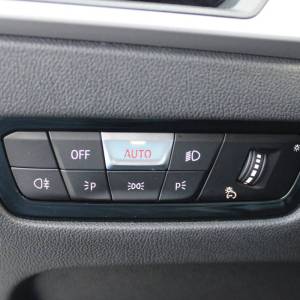 BMW serija 3 318d *LED, NAVIGACIJA*