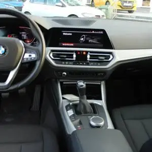 BMW serija 3 318d *LED, NAVIGACIJA*