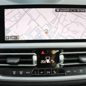 BMW serija 3 318d *LED, NAVIGACIJA*