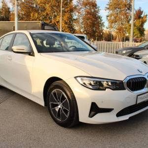 BMW serija 3 318d *LED, NAVIGACIJA*