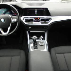 BMW serija 3 320d xDrive AUTOMATIK *LED, NAVIGACIJA, HARMAN KARDON*