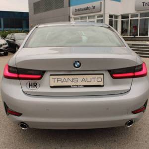 BMW serija 3 320d xDrive AUTOMATIK *LED, NAVIGACIJA, HARMAN KARDON*