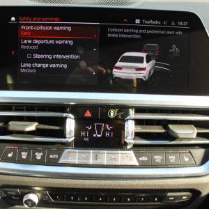 BMW serija 3 320d xDrive AUTOMATIK M-paket *LED, NAVIGACIJA, KAMERA*