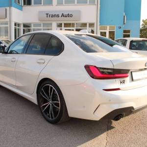 BMW serija 3 320d xDrive AUTOMATIK M-paket *LED, NAVIGACIJA, KAMERA*