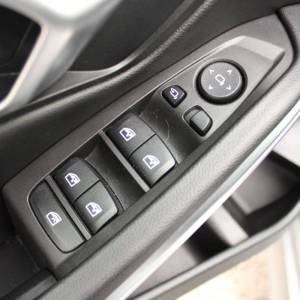 BMW serija 3 320d xDrive AUTOMATIK M-paket *LED, HEAD-UP, KAMERA, NAVIGACIJA*