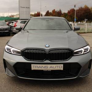 BMW serija 3 320d xDrive AUTOMATIK M-paket *LED, HEAD-UP, KAMERA, NAVIGACIJA*