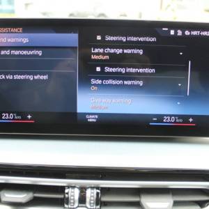 BMW serija 3 320d xDrive AUTOMATIK M-paket *LED, HEAD-UP, KAMERA, NAVIGACIJA*