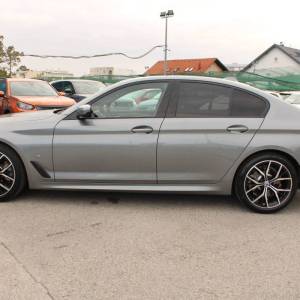 BMW serija 5 520d AUTOMATIK M-paket *LED, NAVIGACIJA, KAMERA*