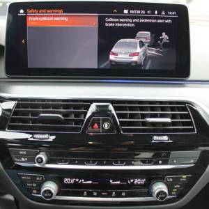 BMW serija 5 520d AUTOMATIK M-paket *LED, NAVIGACIJA, KAMERA*
