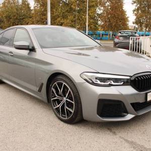 BMW serija 5 520d AUTOMATIK M-paket *LED, NAVIGACIJA, KAMERA*