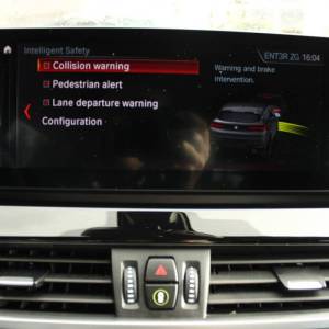 BMW X2 20d xDrive AUTOMATIK *PANORAMA, LED, HEAD-UP, NAVIGACIJA*