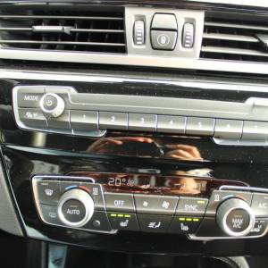 BMW X2 20d xDrive AUTOMATIK *PANORAMA, LED, HEAD-UP, NAVIGACIJA*