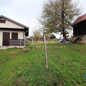 Brckovljani/Zemljište i vinogradarska kućica
