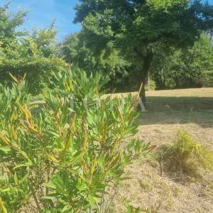 BRIBIR, građevinsko zemljište 896m2
