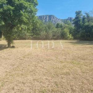 BRIBIR, građevinsko zemljište 896m2