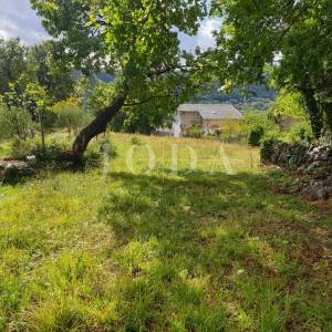 Bribir, građevinsko zemljište 1339 m2