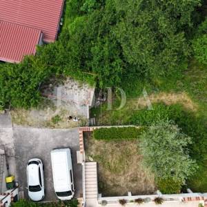 Bribir, kamena kuća sa pogledom na more