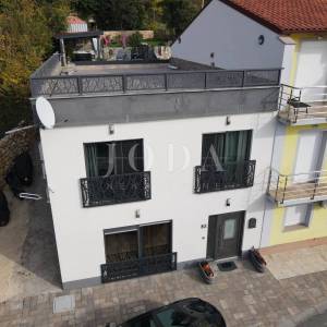 Bribir kuća sa bazenom