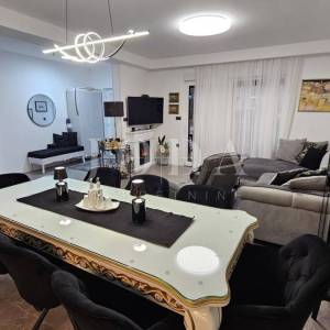 Bribir kuća sa bazenom