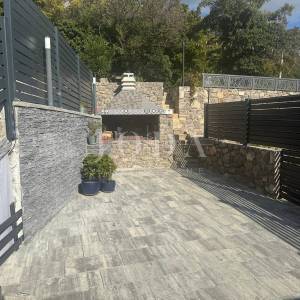 Bribir kuća sa bazenom