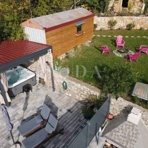 Bribir kuća sa bazenom