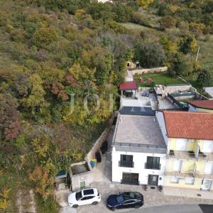 Bribir kuća sa bazenom