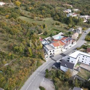 Bribir kuća sa bazenom