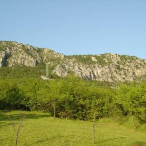 Bribir, kuća sa prostranom okućnicom