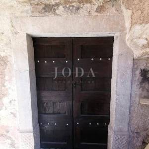 Bribir, kuća za adaptaciju sa pogledom na more