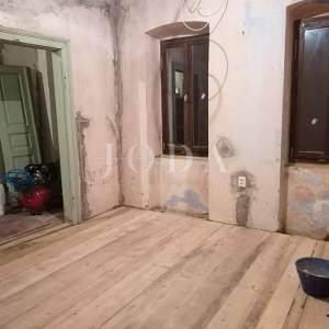 Bribir, kuća za adaptaciju sa pogledom na more