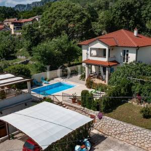 Bribir obiteljska kuća sa pogledom na more