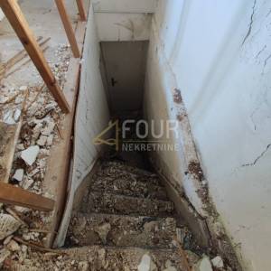 Bribir, starina s pogledom na more
