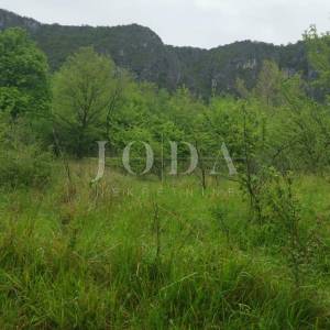 Bribir zemljište 1080 m2