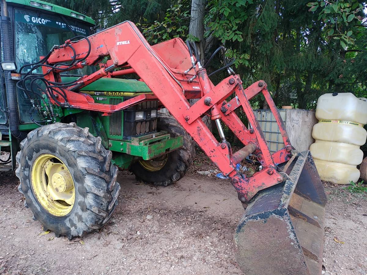 čelni Utovarivač  STOLL