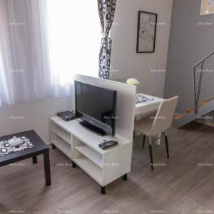 Centar ! 50 metara do Giardina. Ciscuttijeva ulica, Pula.